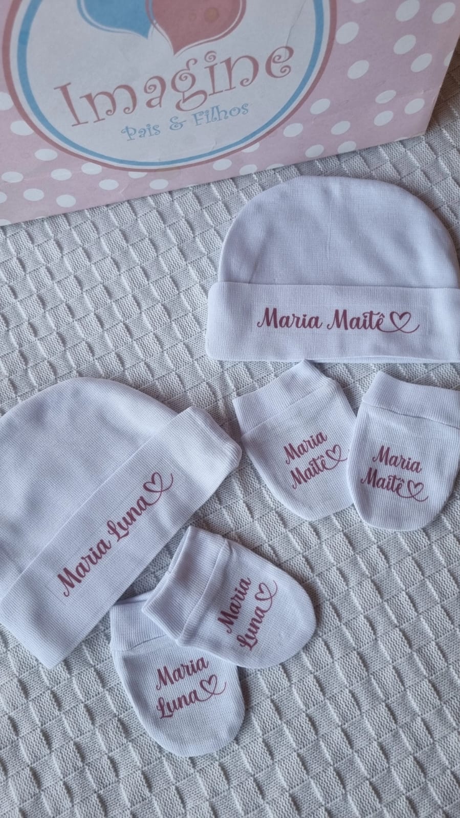 Touca e Luvinha personalizada da Imagine Pais e Filhos